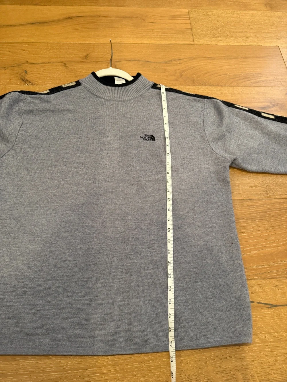 The North Face Vintage Men’s Wool Sweater - size Large